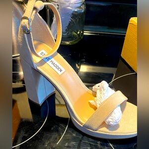 STEVE MADDEN SZ 9 Suede leather MSRP $139 NWT NEW IN BOX